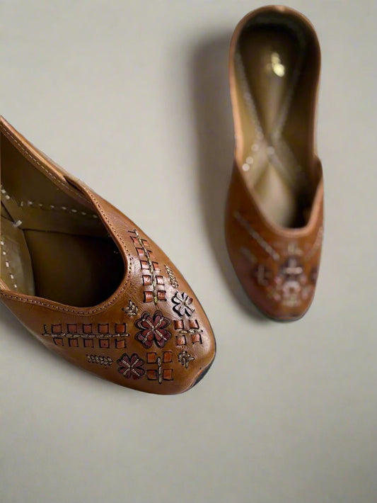 Classic Caramel Juttis