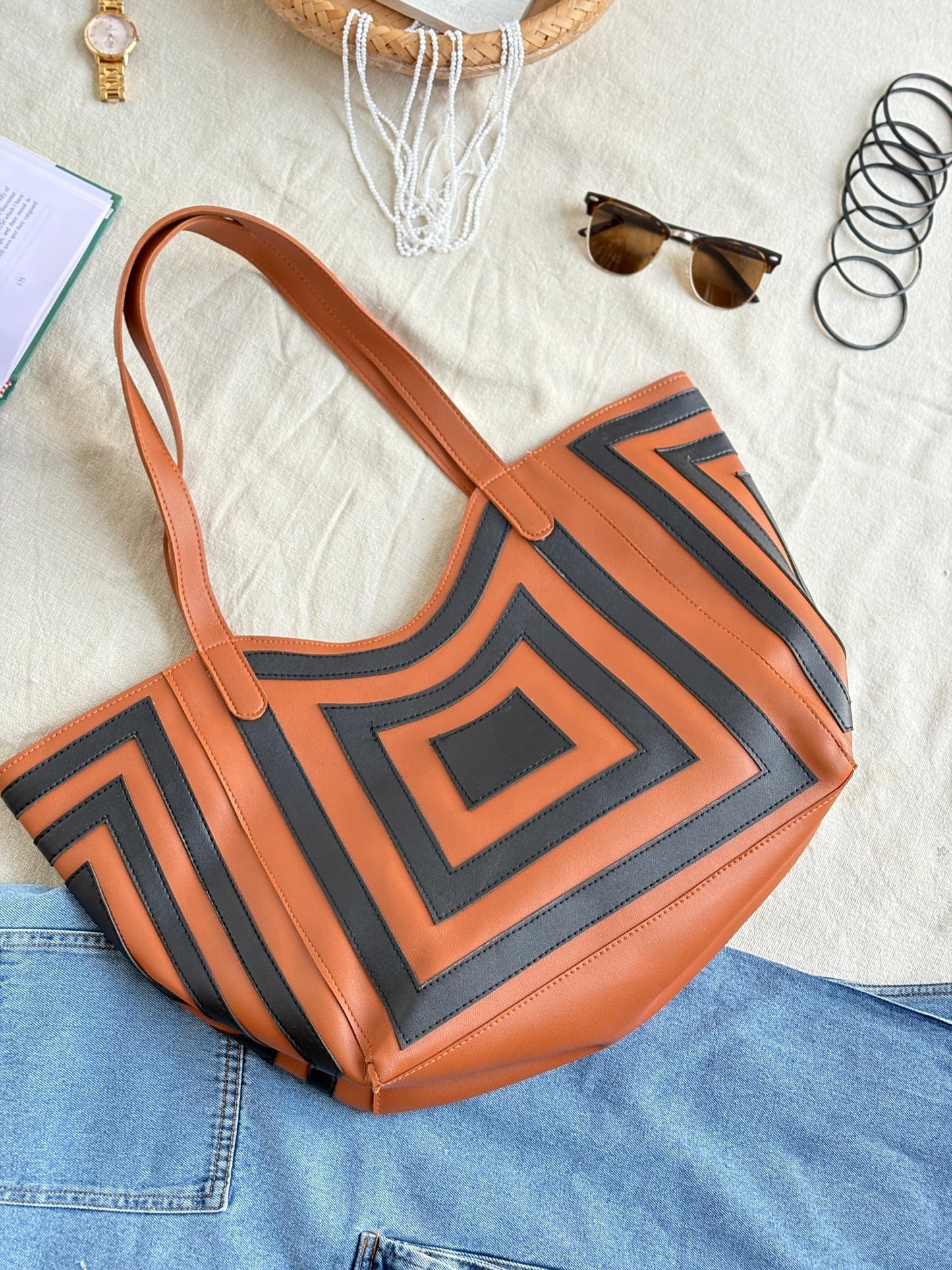 Urban Maze Kala Tote