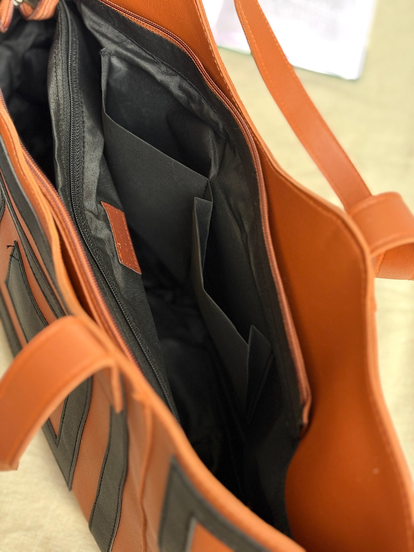 Urban Maze Kala Tote