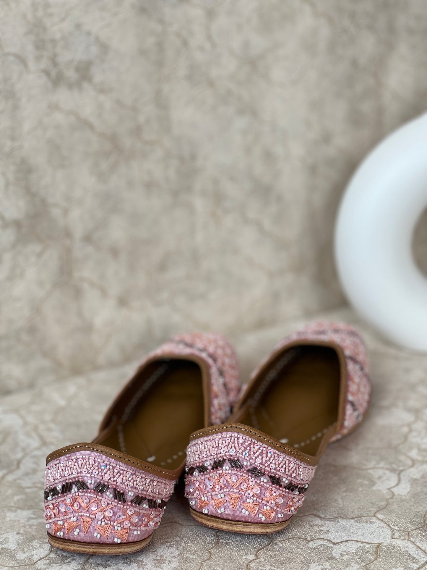 Ruhi Pink Juttis