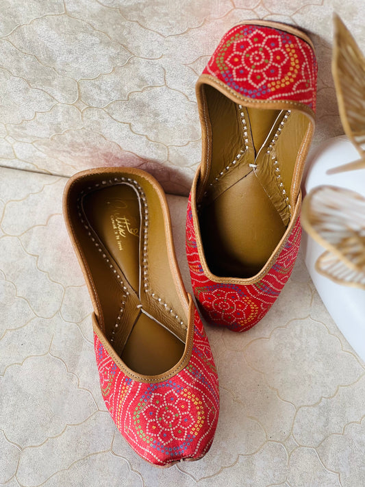 Bandhni Printed Laila Juttis