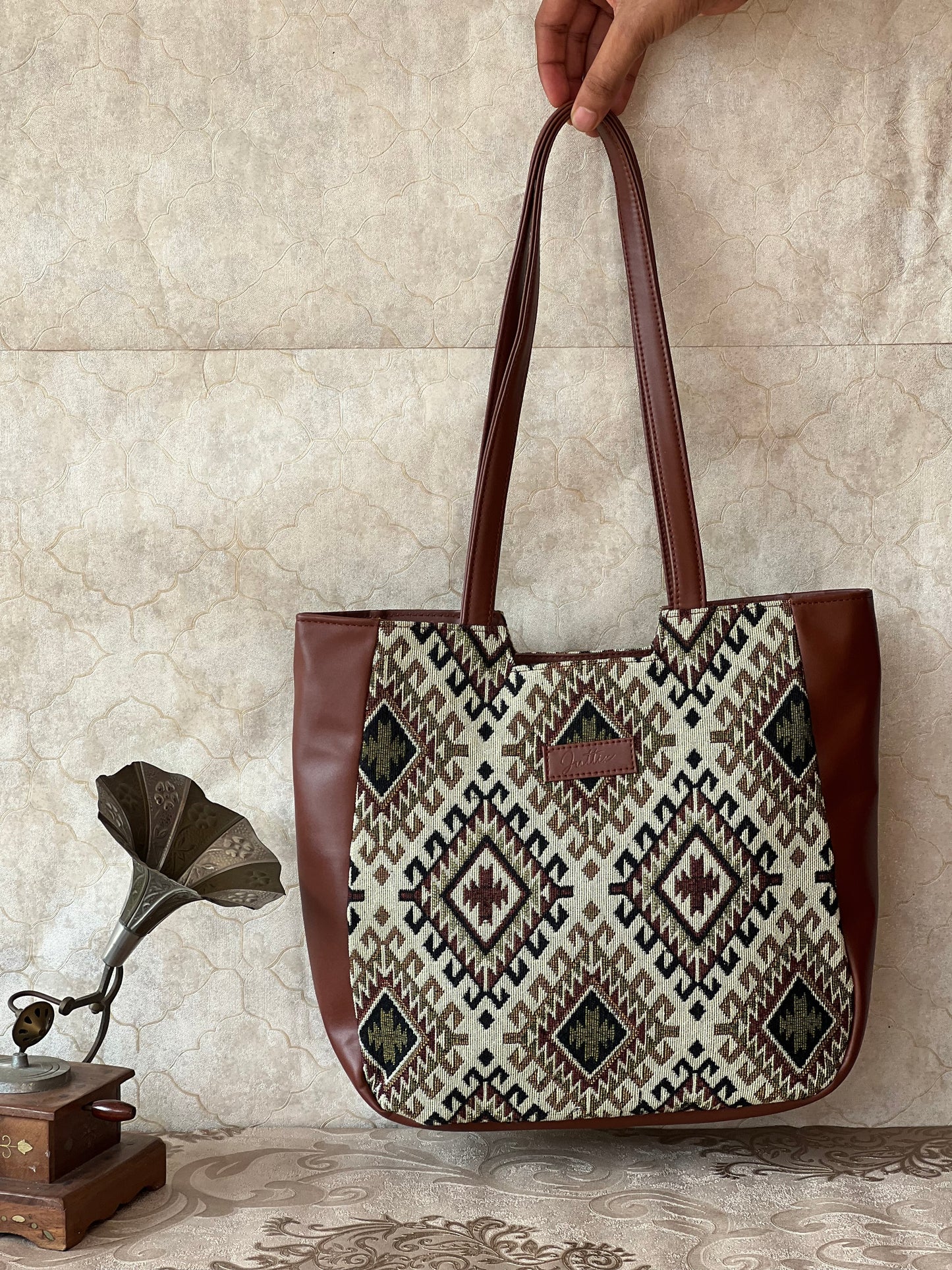 Newbie Tote Shoulder Bag
