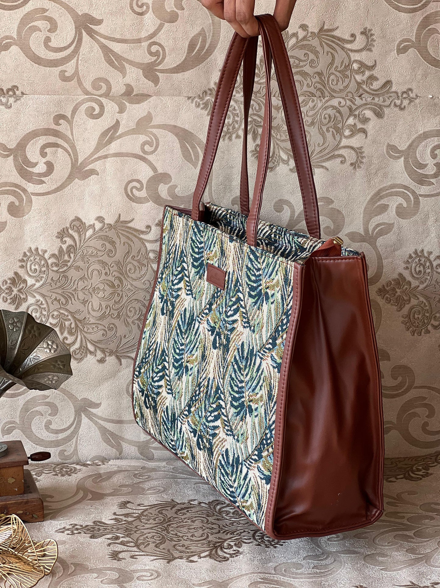 Leafy Tote Bag