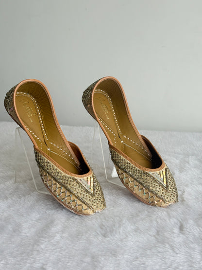Zehra Gold Juttis angled view