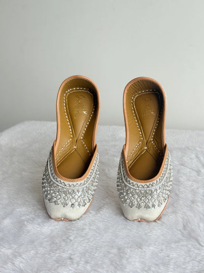 Chandni Silver Juttis showing embellished heels