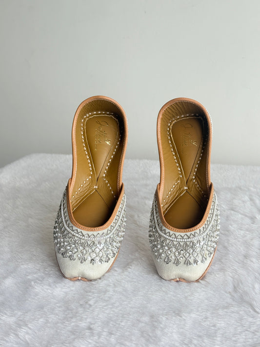 Chandni Silver Juttis showing embellished heels