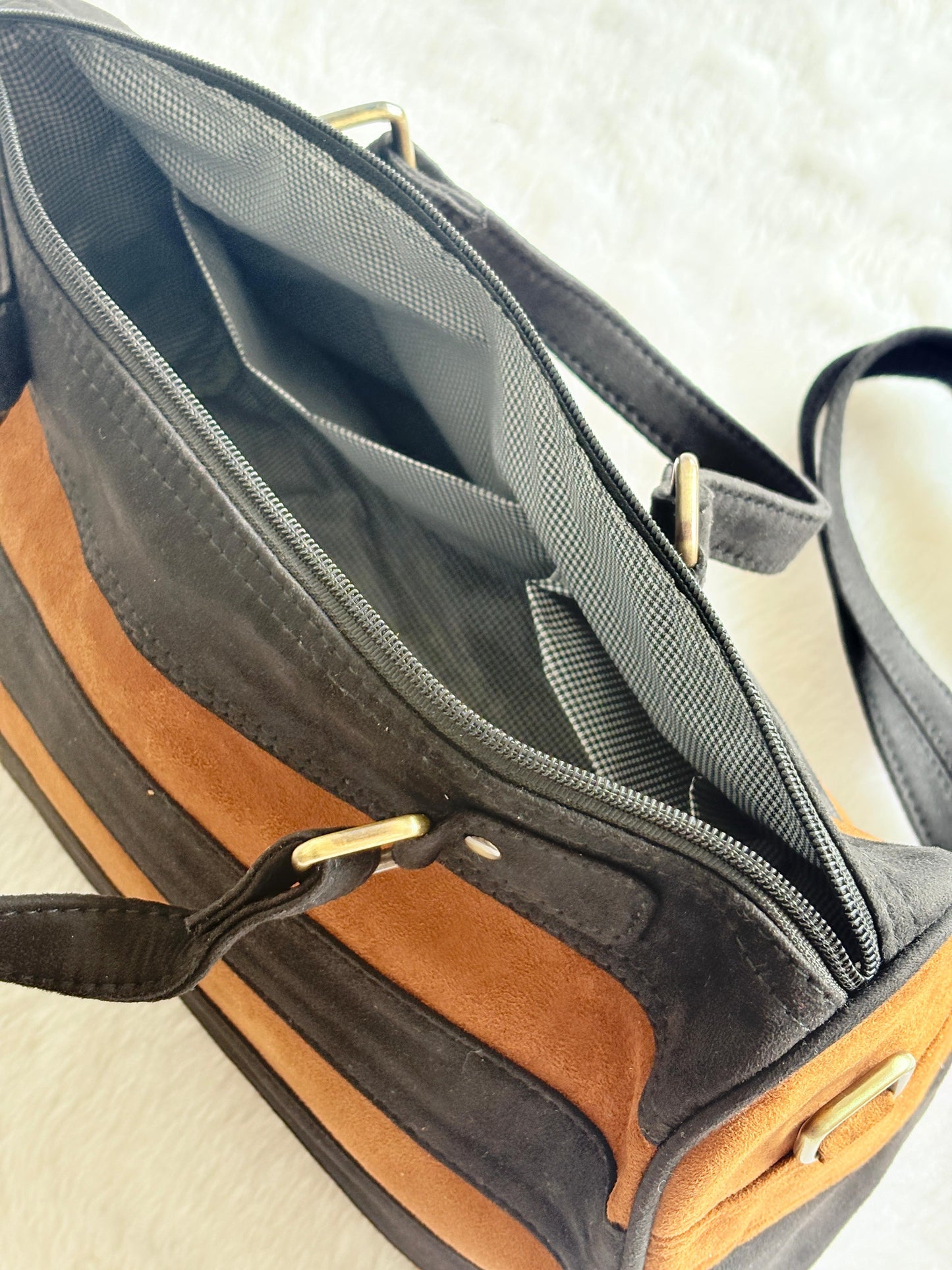 Weekend Duffel Shoulder Bag - top open view