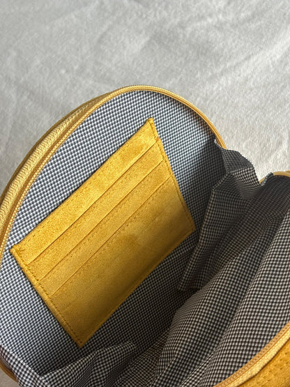 Luna Stud Sling interior card slots