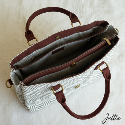 Interior pocket detail with magnetic closure